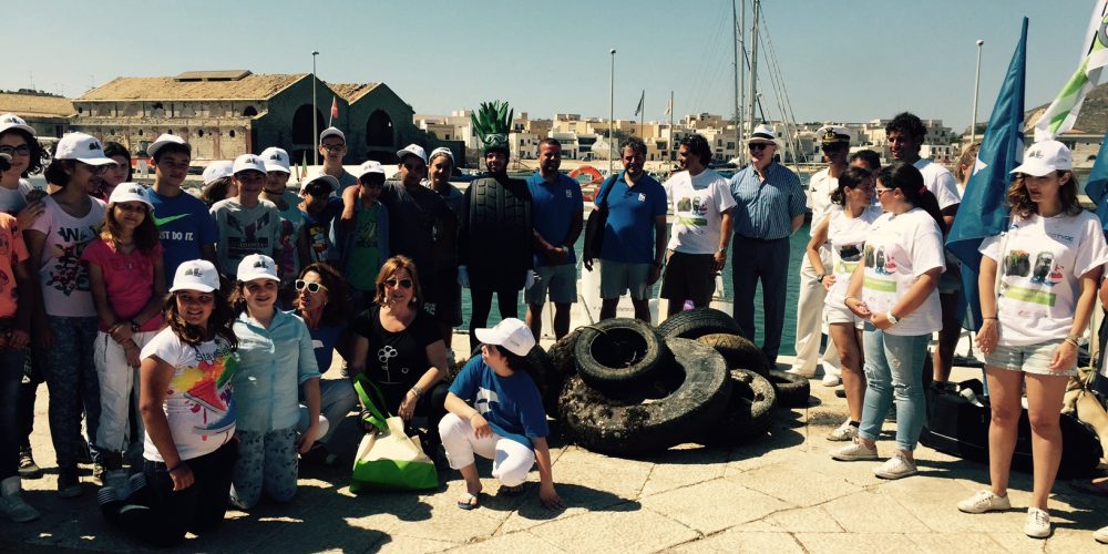 La seconda edizione “PFU Zero nella Isole Minori” fa tappa in Sicilia: raccolti 1400 PFU”