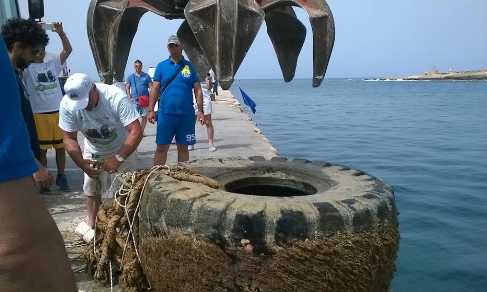 Raccolti più di 3.300 PFU a Pantelleria, Lampedusa e Ustica