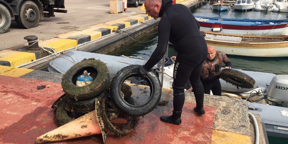 In occasione dello European Clean Up Day parte da La Maddalena la II edizione di ‘PFU Zero nelle Isole Minori’